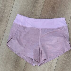 Athleta Light Pink Women's run with it 3.5” short